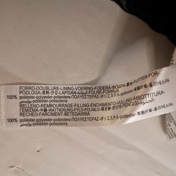 ZARA Gorpcore Black Faux Leather Crop Puffer Vest Women’s XS Streetwear EUC - Picture 9 of 15